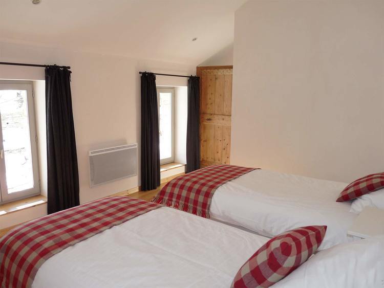 chambre 2 ferme des Glénats