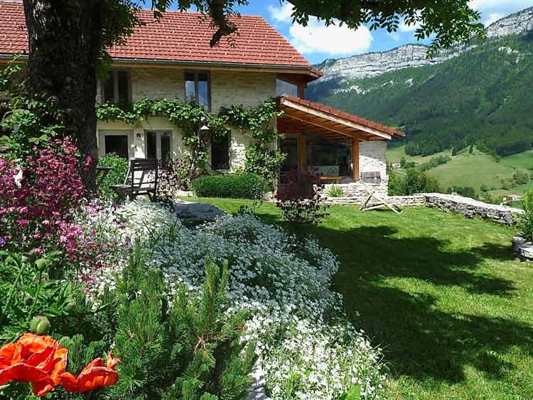 façade Gite vercors la ferme des glénats