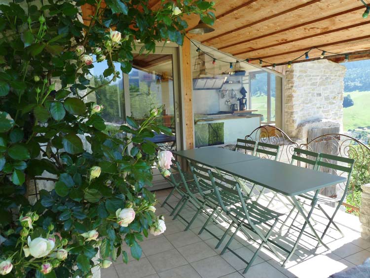 façade Gite vercors la ferme des glénats