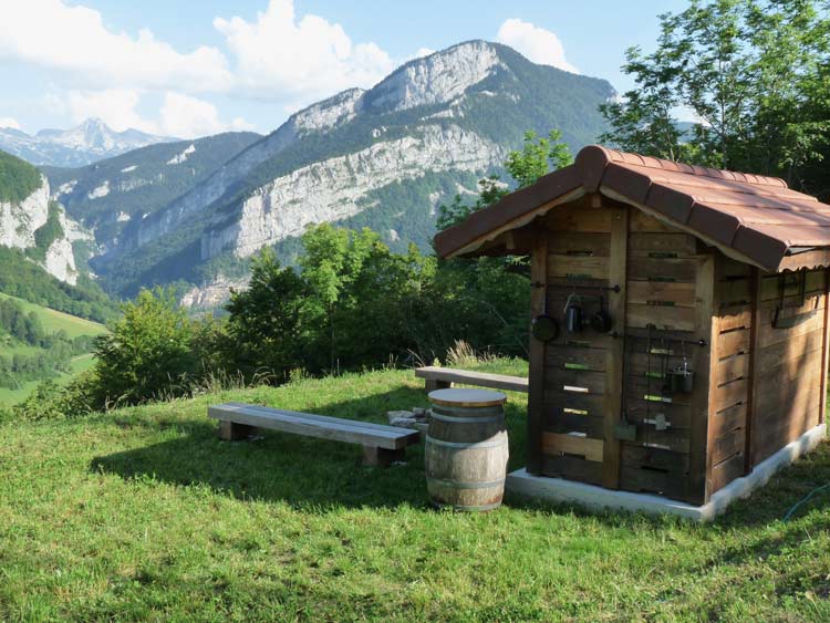 façade Gite vercors la ferme des glénats