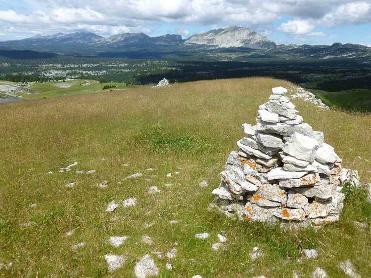 Les hauts plateaux avec vue sur le grand Veymond