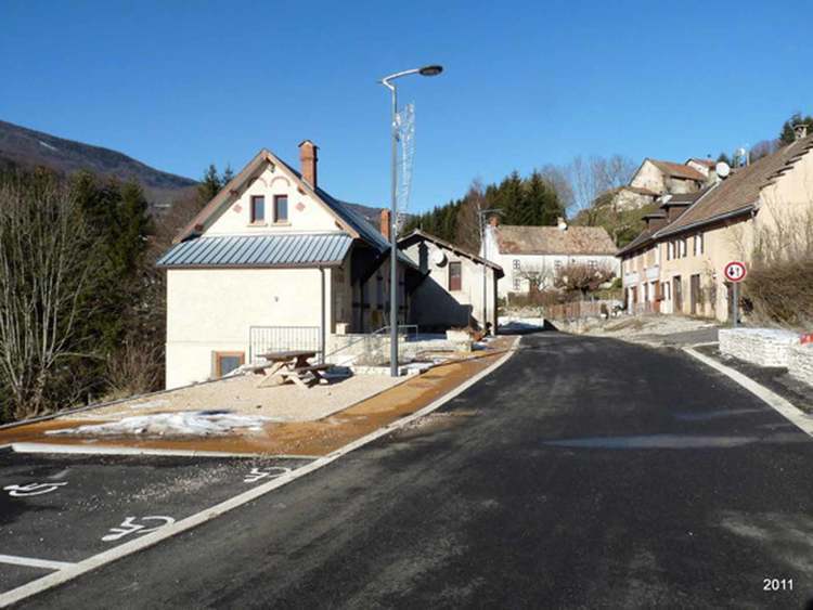 Le bourg de Rencurel dans le Vercors