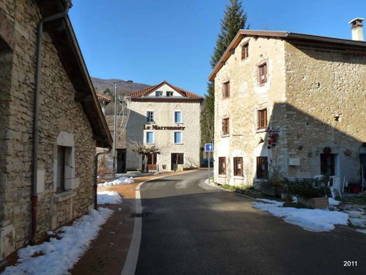 Le bourg de Rencurel