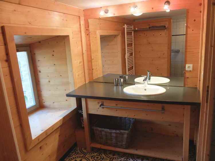 Salle de bain 2 location de vacances dans le Vercors